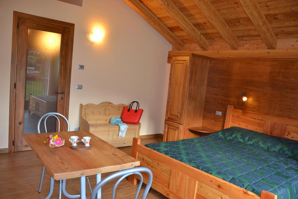 Village Paradis Roisan Habitación foto